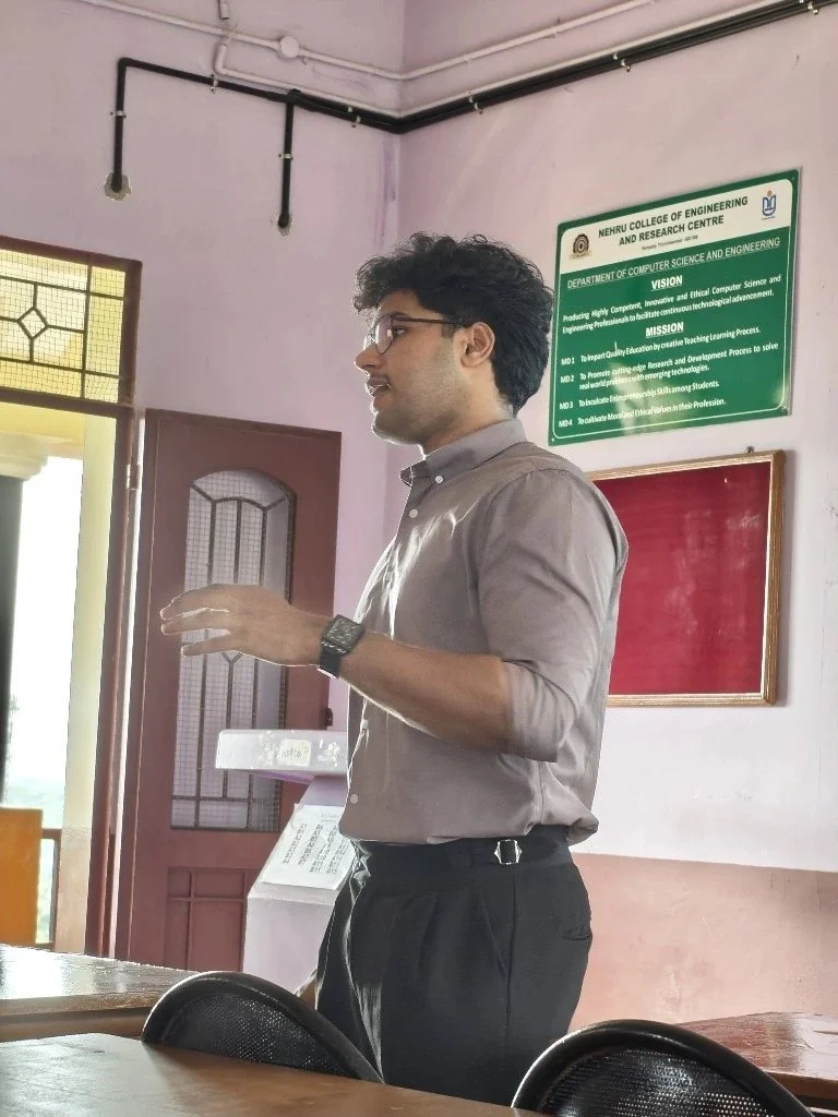 Muhammed Sinan B presenting during his first in-person LinkedIn session at an engineering college in Kerala